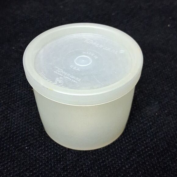 3 pc. Tupperware bowl, and storage containers. - Picture 10 of 13